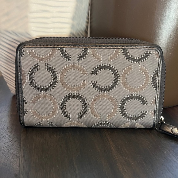 Coach Zip Around Wallet Wristlet Silver/Gray Optic C  - Picture 3 of 16
